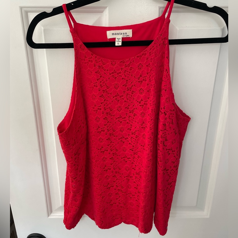 Red eyelet tank